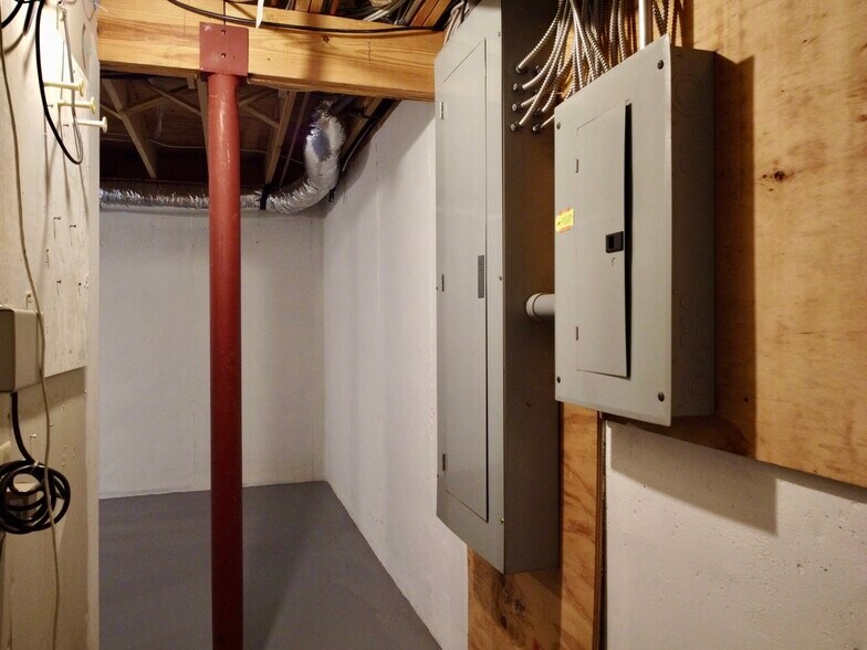 More Photos Of 3218 Mill St, Covington Medical For Sale