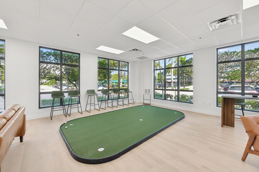 More Photos Of 999-1001 W Yamato Rd, Boca Raton Unknown For Lease