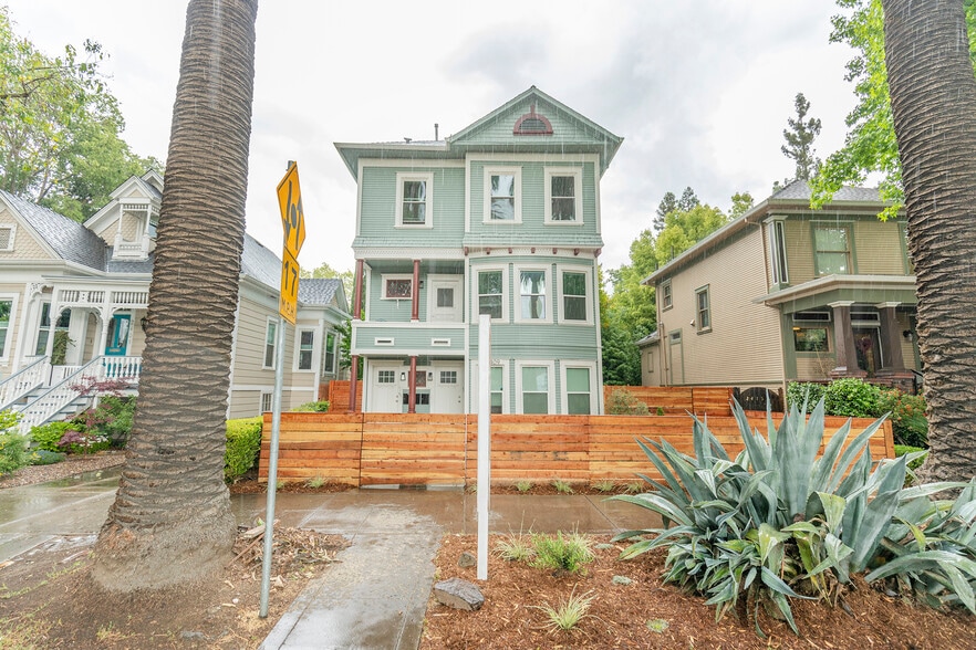 More Photos Of 2409 I St, Sacramento Apartments For Sale