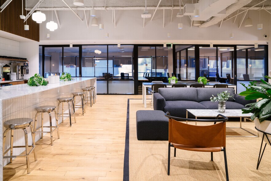 More Photos Of 520 Broadway, Santa Monica Office For Lease
