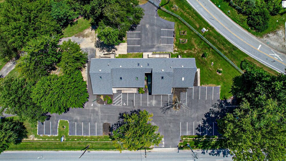 More Photos Of 5030 Hendersonville Rd, Fletcher Office For Sale