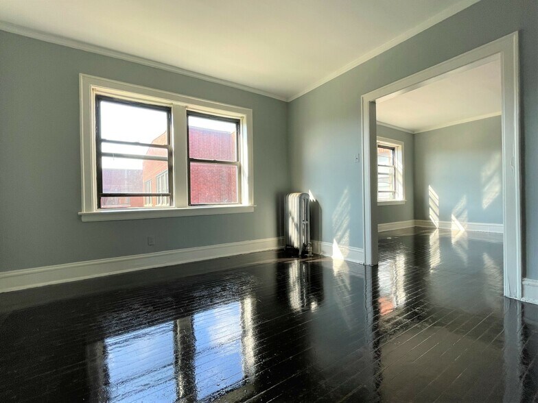 More Photos Of 7908-7926 S Ingleside Ave, Chicago Apartments For Sale