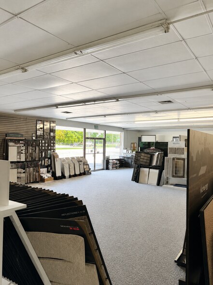 More Photos Of 301 Beech St, Connersville General Retail For Sale