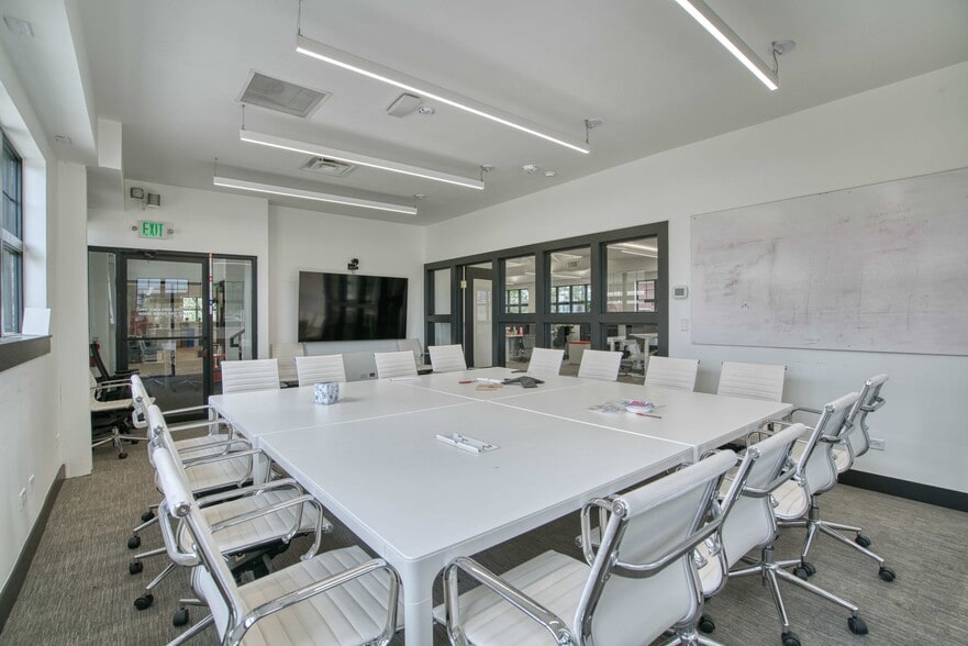 More Photos Of 980 W Dillon Rd, Louisville Office For Sale