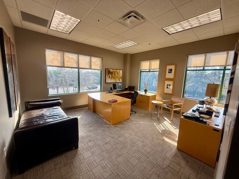 More Photos Of 960194 Gateway Blvd, Fernandina Beach Office For Lease