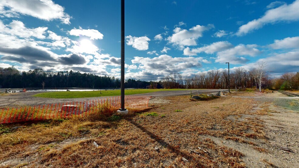 More Photos Of 695 Lisbon St, Lisbon Restaurant For Sale