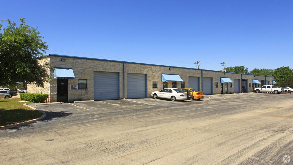 More Photos Of 105 Halmar Cv, Georgetown Unknown For Lease