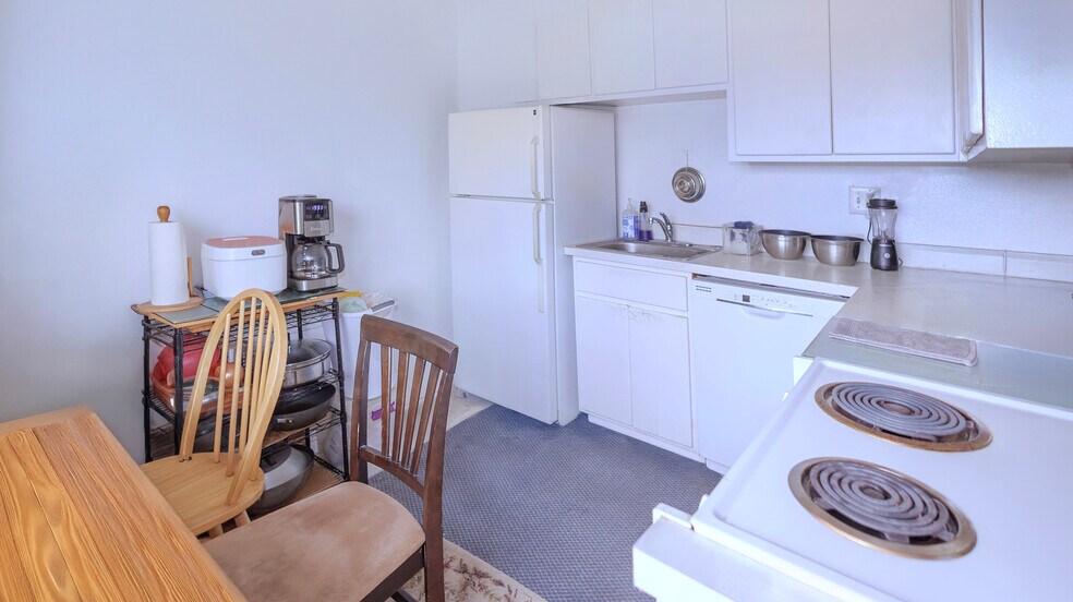 More Photos Of 432 Richmond Dr, Millbrae Apartments For Sale