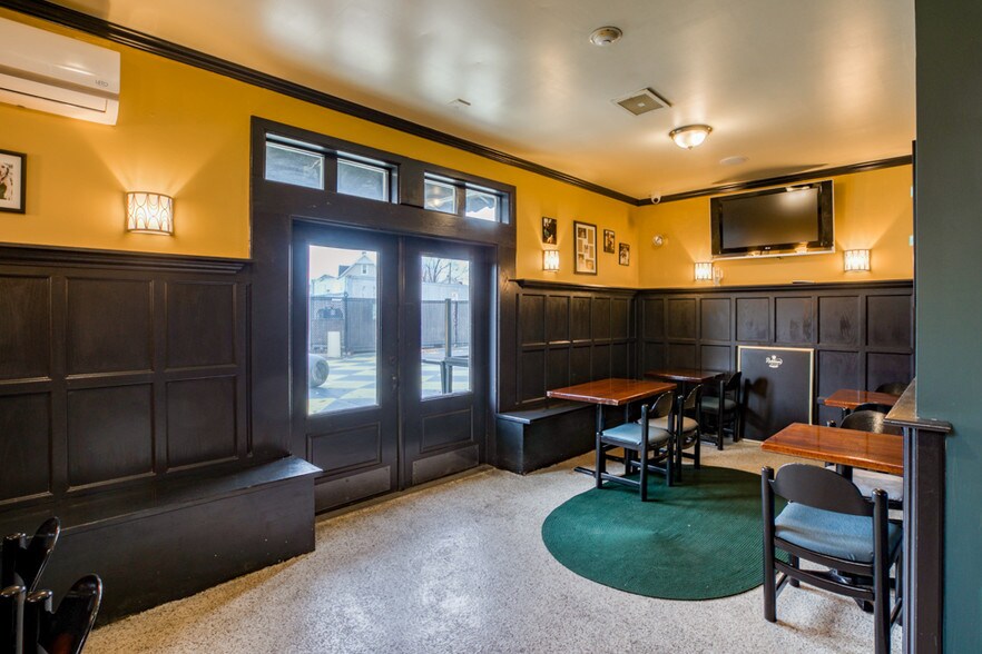 More Photos Of 1105 Main St, West Springfield Restaurant For Sale