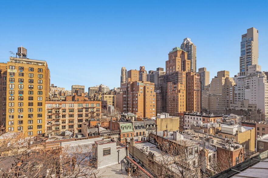 More Photos Of 115 E 61st St, New York Medical For Sale