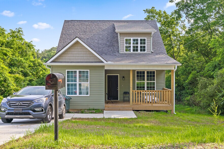 More Photos Of , Chattanooga Specialty For Sale