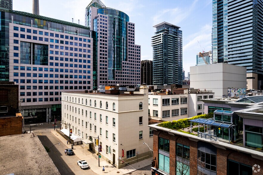 More Photos Of 276 King St W, Toronto Office Residential For Lease