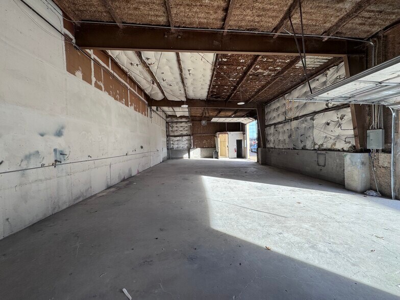 More Photos Of 165 S 122nd Ave, Tulsa Warehouse For Lease