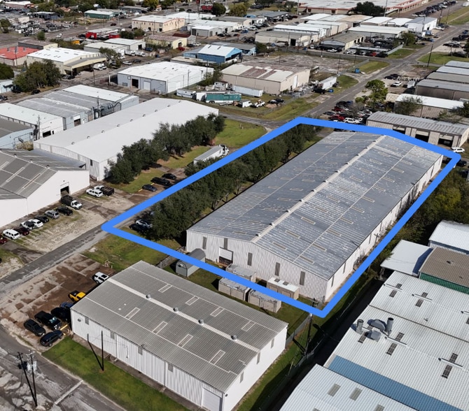 More Photos Of 1412 Washington St, South Houston Industrial For Sale