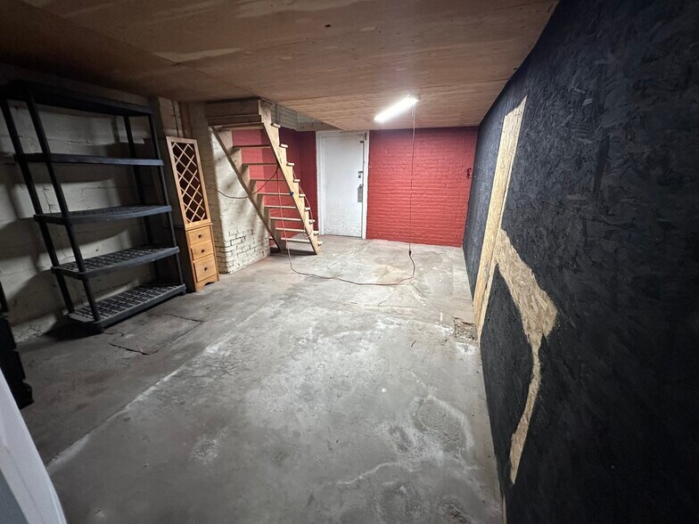 More Photos Of 7 Dunnell Ln, Pawtucket Warehouse For Lease