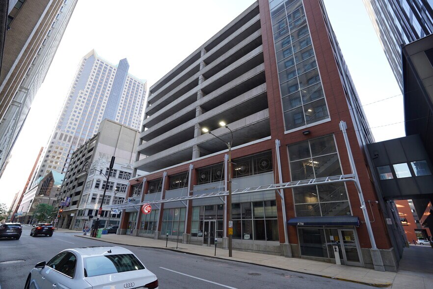 More Photos Of 219 N 7th St, Saint Louis Parking Garage For Lease