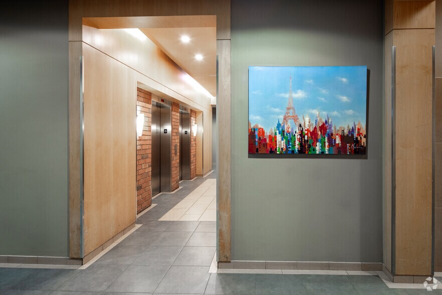 More Photos Of 167 Church St, Toronto Apartments For Lease