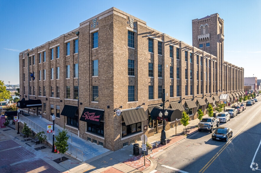 More Photos Of 500 President Clinton Ave, Little Rock Office For Lease