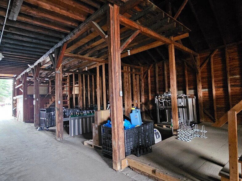 More Photos Of 240 Meriden Rd, Lebanon Flex For Sale