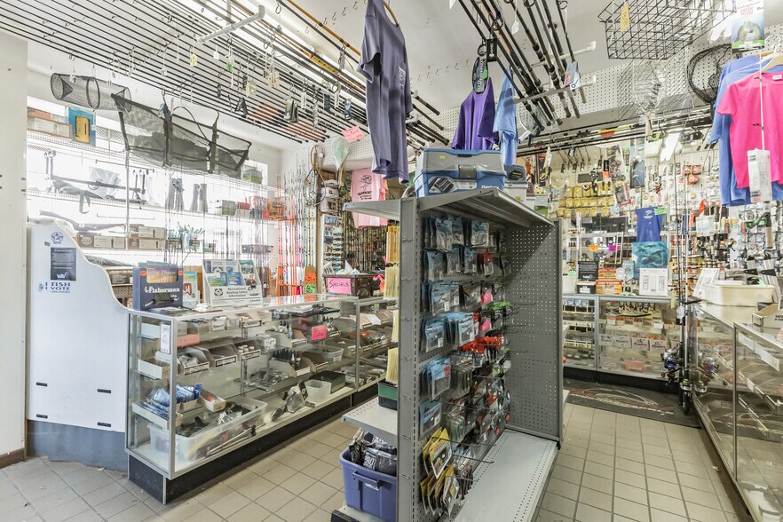 More Photos Of 4999 Linden Ave, Philadelphia General Retail For Sale