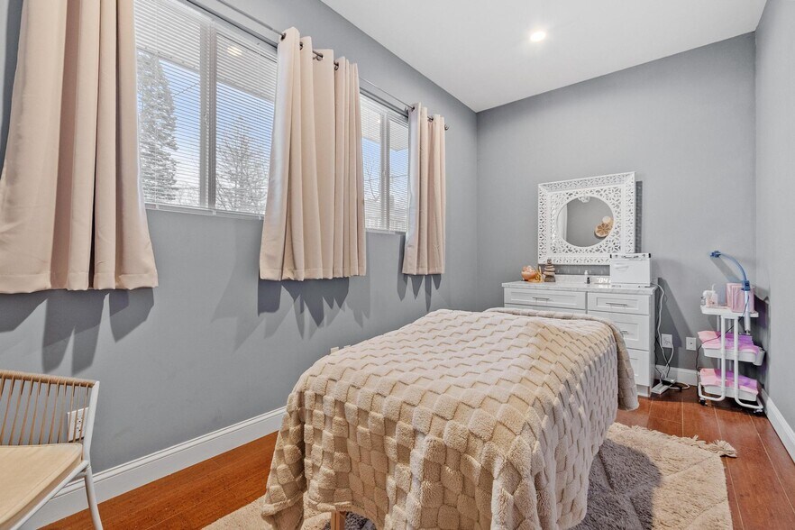 More Photos Of 22 Goddard St, Southbridge Apartments For Sale