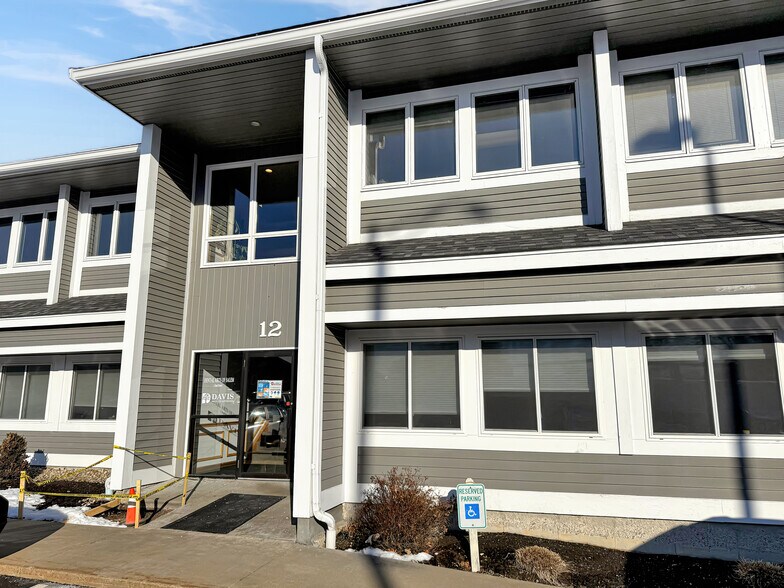 More Photos Of 12-14 Stiles Rd, Salem Office For Sale