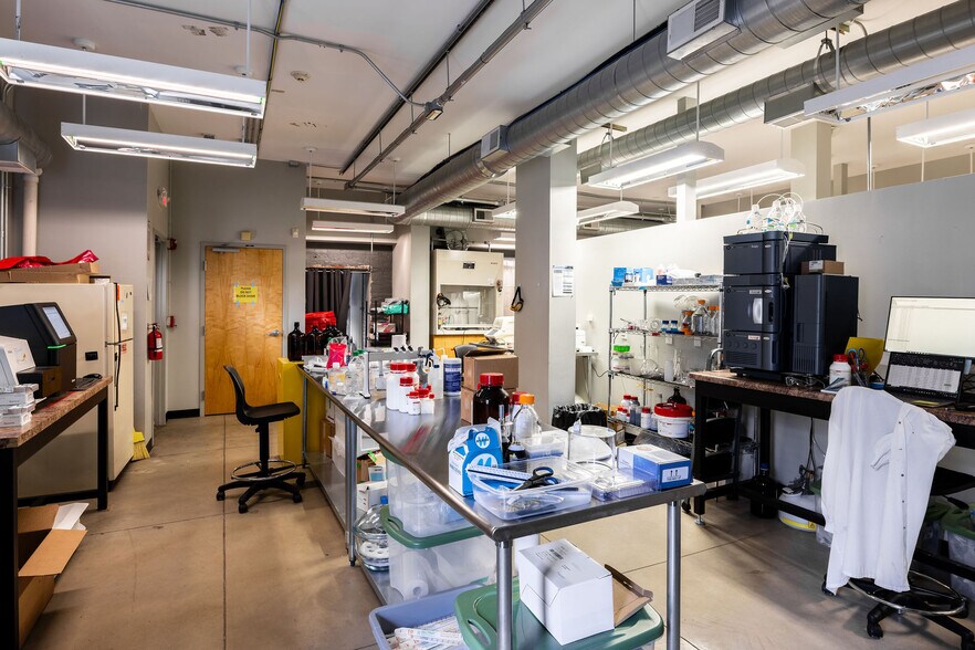 More Photos Of 632 Russell St, Covington Research And Development For Sale