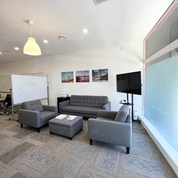 More Photos Of 12-20 N San Mateo Dr, San Mateo Medical For Lease