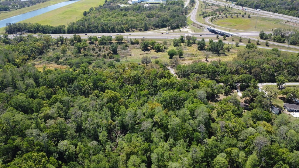 More Photos Of 9031 122nd Ave, Tampa Warehouse For Lease