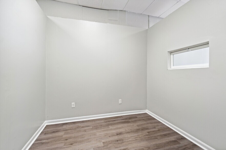 More Photos Of 314-316 W Main St, Monongahela Storefront Retail Office For Sale