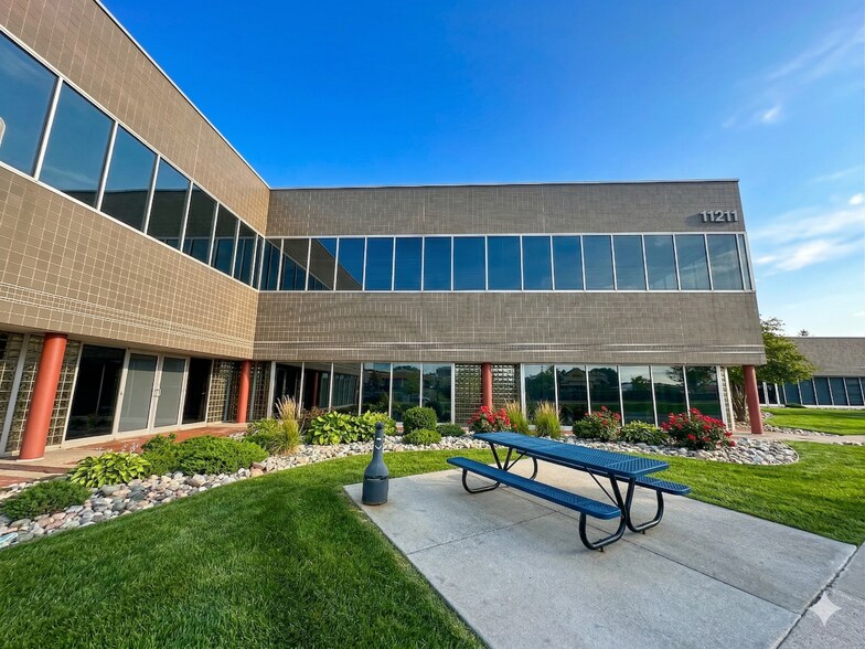 More Photos Of 11211 E Arapahoe Rd, Englewood Research And Development For Sale