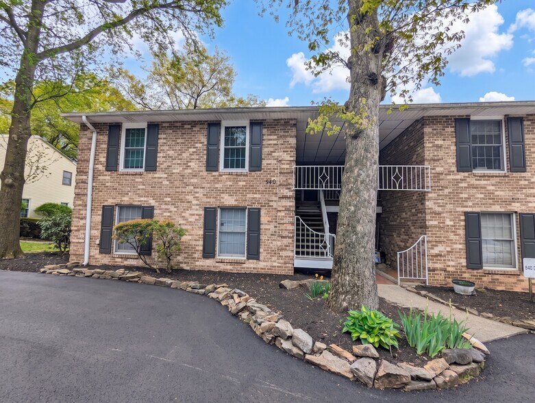 Primary Photo Of 940A Innsbruck Dr, Hummelstown Multifamily For Sale