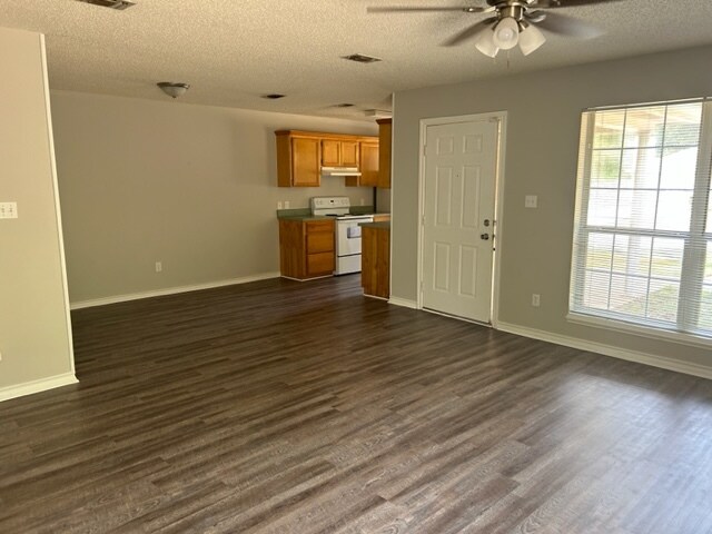 More Photos Of 701 Champion Pl, Texarkana Multifamily For Sale