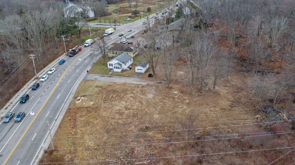 More Photos Of 1360-1362 Atwood Ave, Johnston Land For Lease