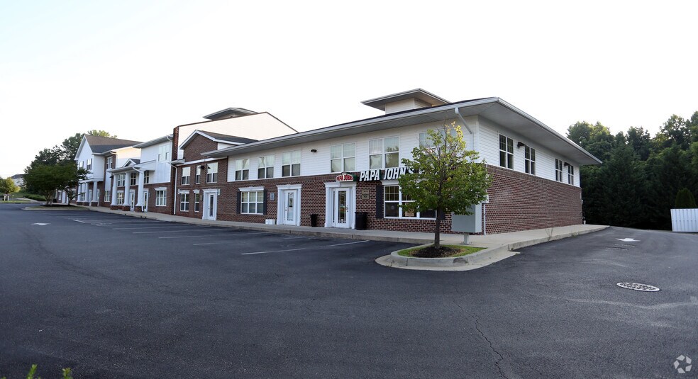 More Photos Of 8191 Jennifer Ln, Owings Office For Lease