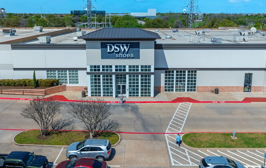 More Photos Of 801-1001 W 15th St, Plano Unknown For Lease