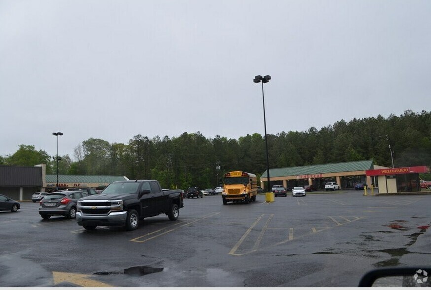 More Photos Of 2413-2495 US Highway 431, Anniston Unknown For Lease