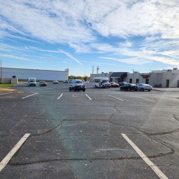 More Photos Of 6000 Meadow Brook Mall Ct, Clemmons Storefront Retail Office For Lease