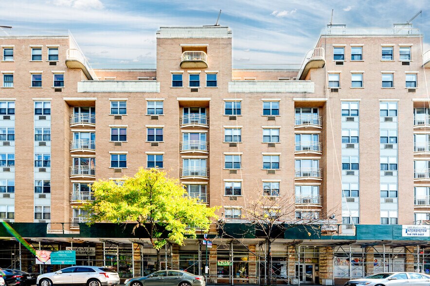 More Photos Of 1827 Madison Ave, New York Apartments For Lease
