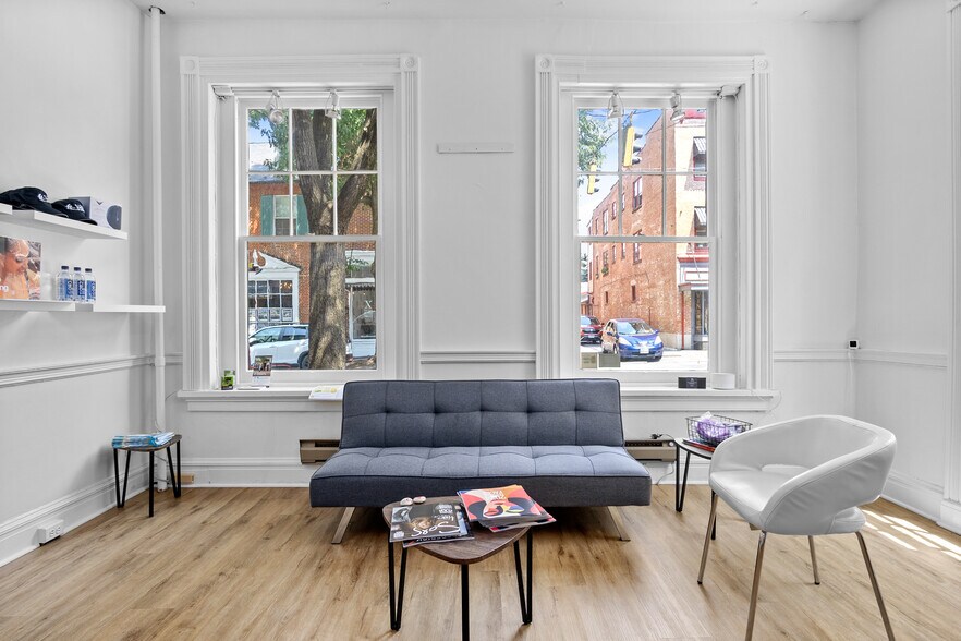 More Photos Of 54 E Patrick St, Frederick Storefront For Lease