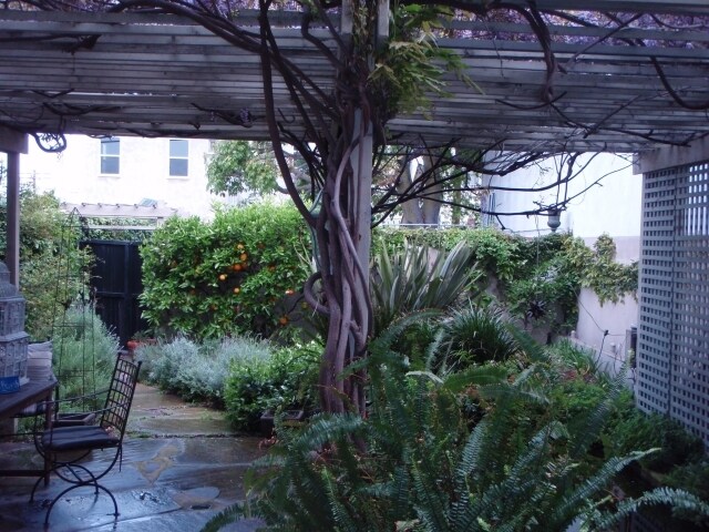 More Photos Of 5005 W Washington Blvd, Los Angeles Storefront Retail Residential For Lease