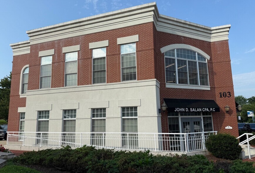 Primary Photo Of , La Plata Office For Sale