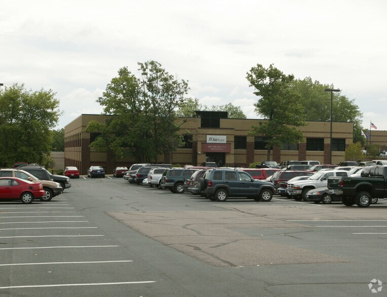 More Photos Of 4295 Lexington Ave N, Arden Hills Office For Lease