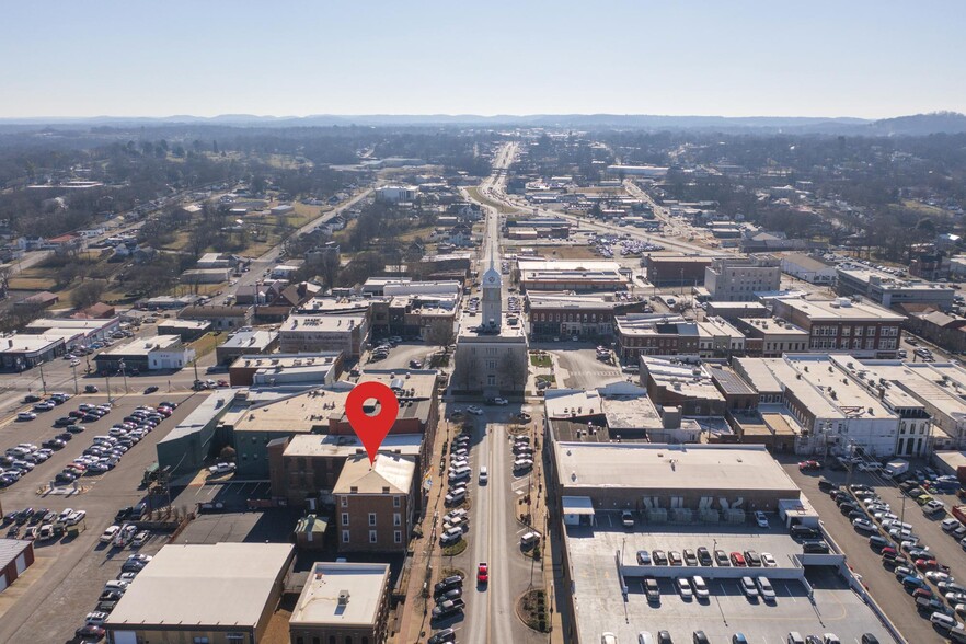 More Photos Of 706 N Main St, Columbia Office Residential For Sale