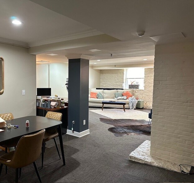 More Photos Of 445 5th St, Columbus Office Residential For Lease