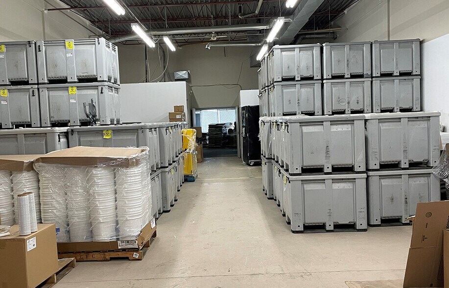 More Photos Of 174 Wyatt Rd, Winnipeg Industrial For Lease