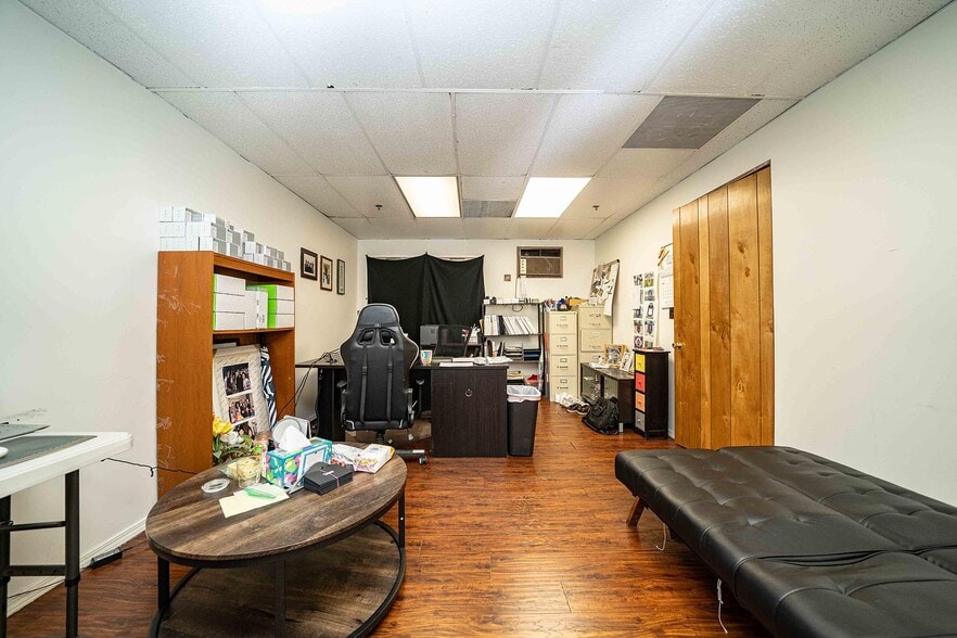 More Photos Of 4383 Fruitland Ave, Vernon Manufacturing For Sale
