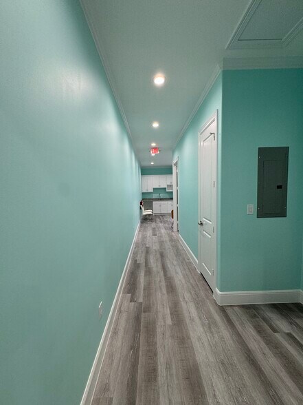 More Photos Of 10401 S Mason Rd Building C, Richmond Medical For Lease