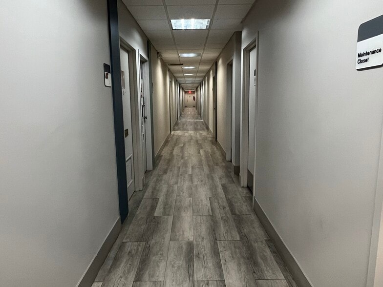 More Photos Of 14332-14430 Richmond Hwy, Woodbridge Unknown For Lease