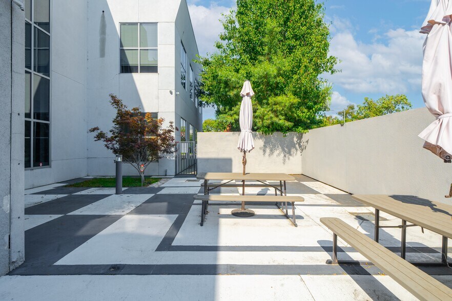 More Photos Of 193-199 Topaz St, Milpitas Warehouse For Sale